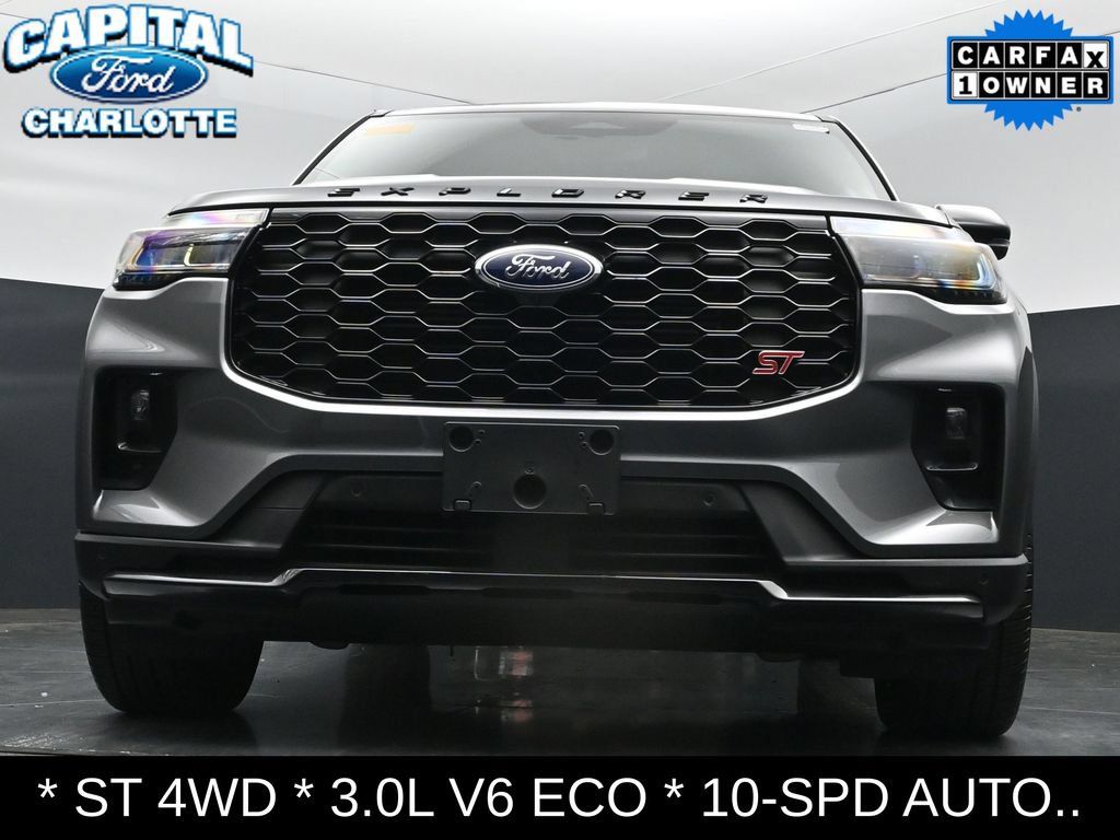 Used 2025 Ford Explorer ST AWD/4WD image 24