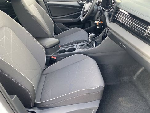 New 2025 Volkswagen Jetta Sport image 8