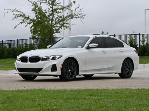 Certified 2025 BMW 330i Sedan w/ Convenience Package RWD image 5
