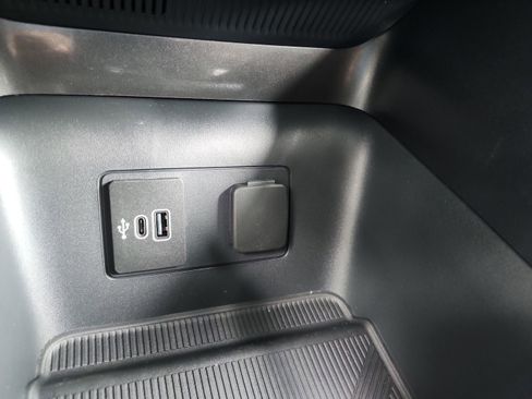 New 2026 Ford Explorer ST-Line image 30