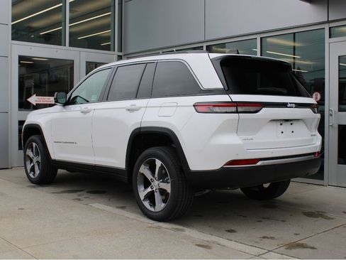 New 2026 Jeep Grand Cherokee Limited AWD/4WD image 6