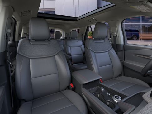 New 2026 Ford Explorer Active w/ Active Comfort Package AWD/4WD image 10