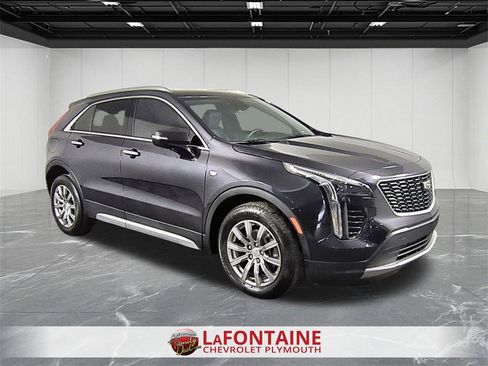 Used 2023 Cadillac XT4 Premium Luxury w/ Cold Weather Package image 2