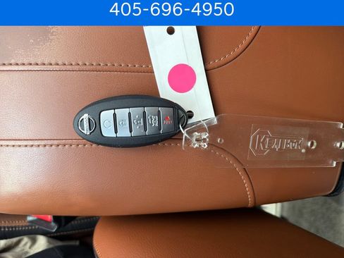 Used 2018 Nissan Rogue SL w/ Premium Package FWD image 34