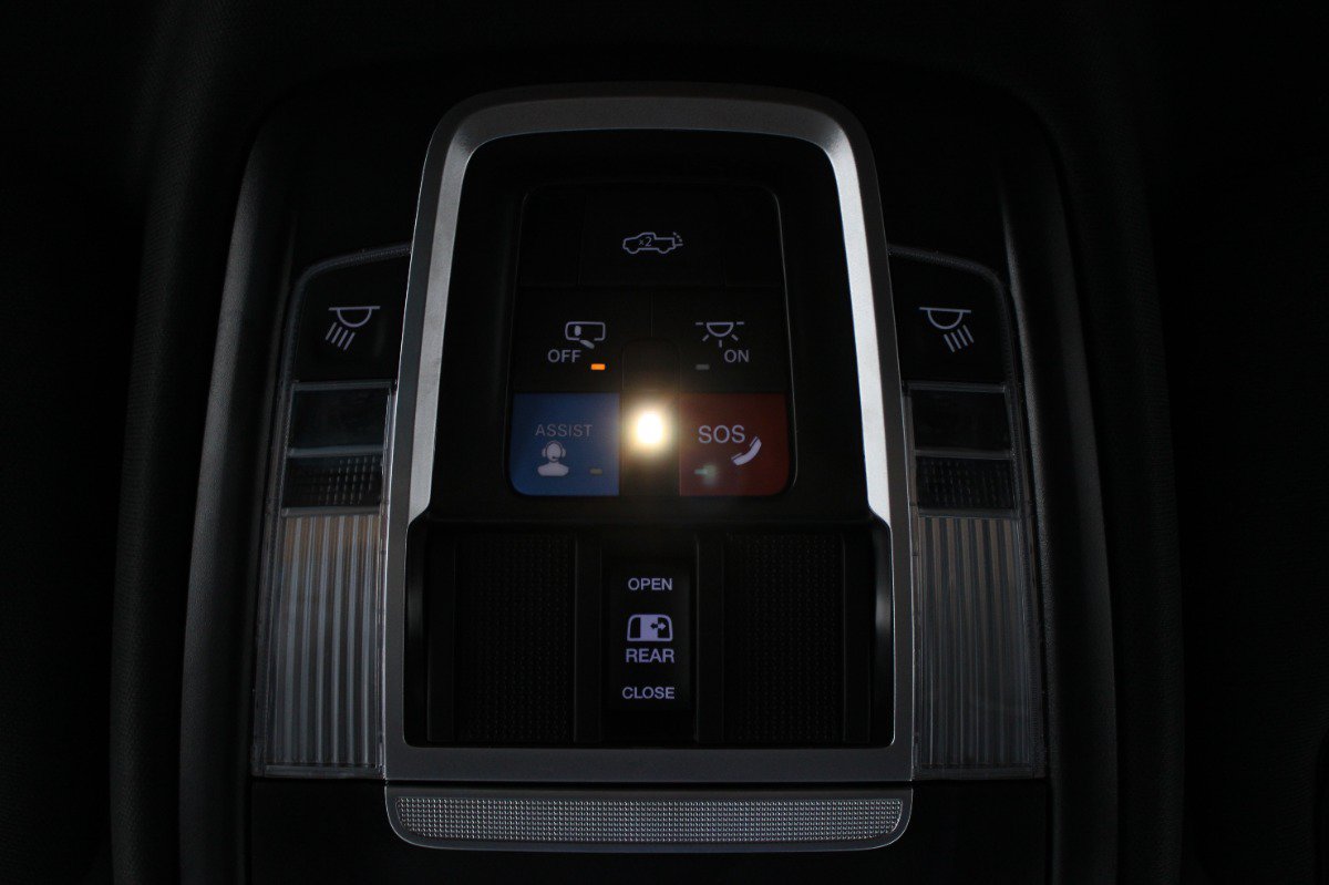 Used 2025 RAM 2500 Laramie w/ Sport Appearance Package AWD/4WD image 23
