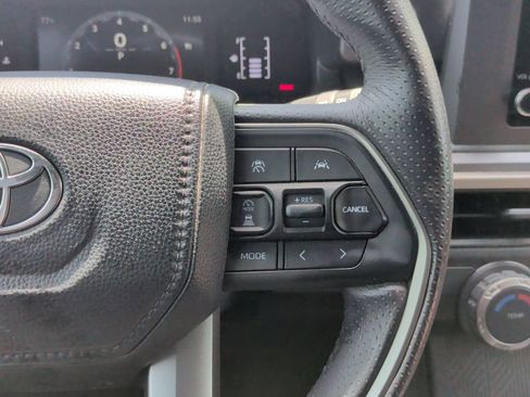 Used 2026 Toyota 4Runner SR5 AWD/4WD image 15