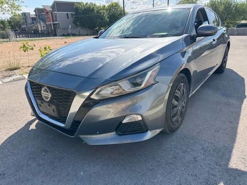 Used 2020 Nissan Altima 2.5 S image 4