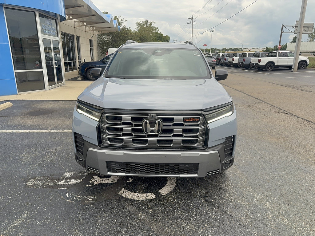 New 2026 Honda Pilot TrailSport image 2