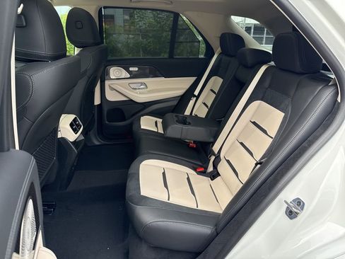 New 2026 Mercedes-Benz GLE 53 AMG 4MATIC image 17