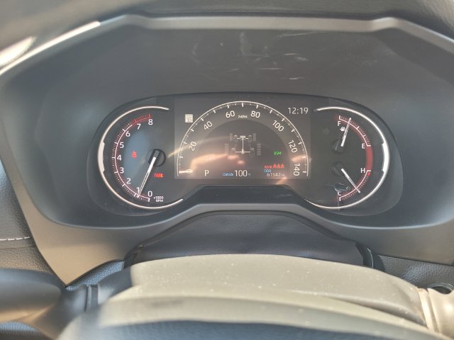 Used 2024 Toyota RAV4 XLE AWD/4WD image 29