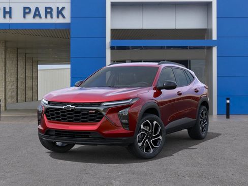 New 2026 Chevrolet Trax RS w/ Driver Confidence Package FWD image 6