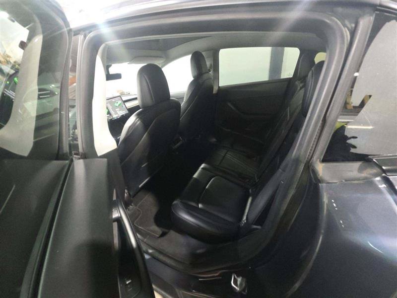 Used 2021 Tesla Model Y Long Range AWD/4WD image 7
