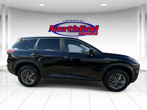 Used 2023 Nissan Rogue S AWD/4WD image 2