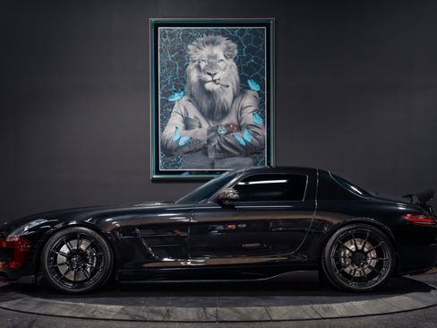 Used 2012 Mercedes-Benz SLS AMG Coupe image 7