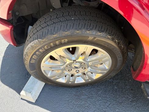 Used 2014 Ford F150 Platinum RWD image 4