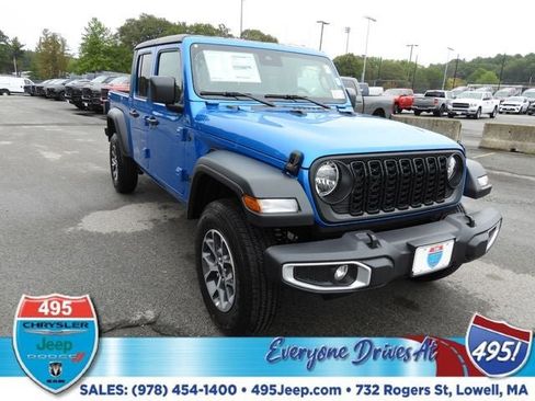 New 2025 Jeep Gladiator Sport image 8