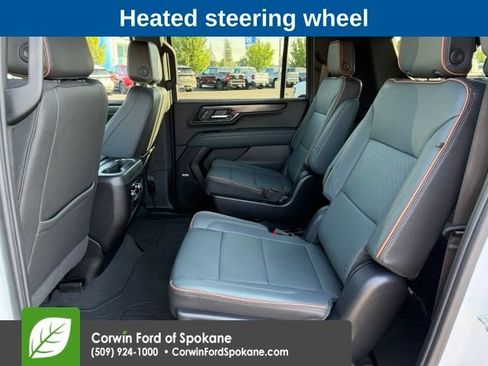Used 2025 GMC Yukon XL AT4 w/ AT4 Premium Package AWD/4WD image 11
