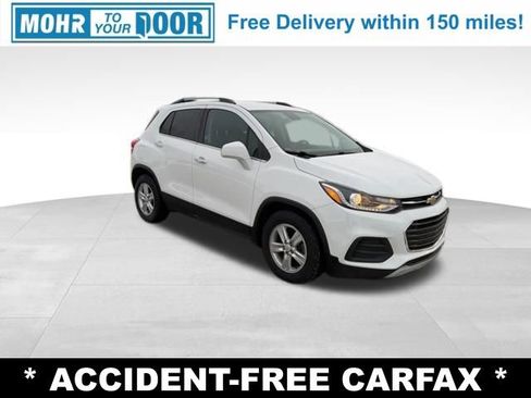 Used 2020 Chevrolet Trax LT w/ LT Convenience Package image 7
