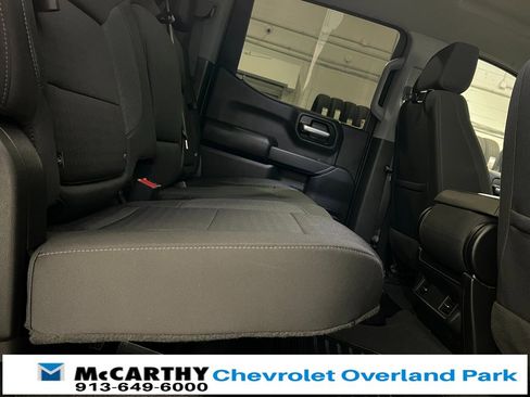 Used 2023 Chevrolet Silverado 1500 Custom image 23