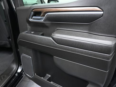 Used 2023 Chevrolet Silverado 1500 LT image 24