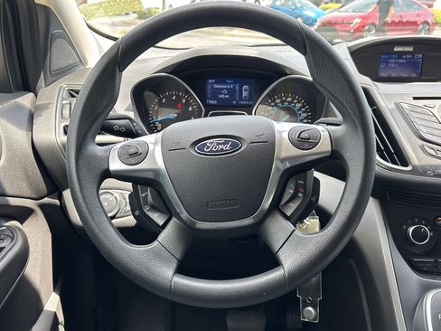 Used 2013 Ford Escape SE FWD image 17