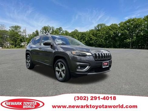 Used 2019 Jeep Cherokee Limited AWD/4WD image 1