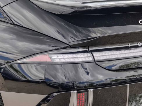 Used 2024 Hyundai Ioniq 6 Limited RWD image 7