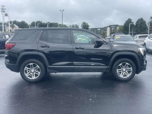 Used 2025 GMC Terrain Elevation AWD/4WD image 8
