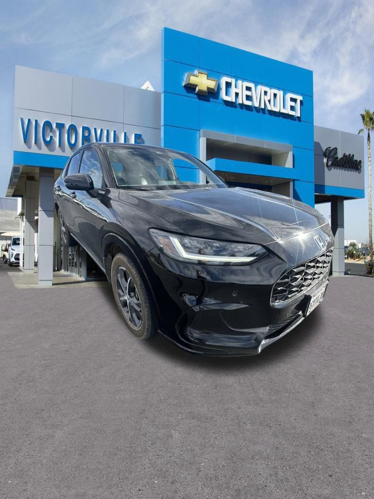 Used 2023 Honda HR-V EX-L image 3