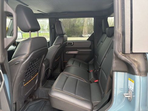 Used 2022 Ford Bronco Badlands image 10