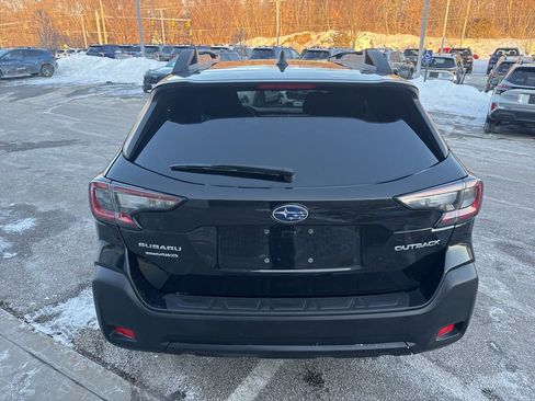 Used 2023 Subaru Outback Premium image 3