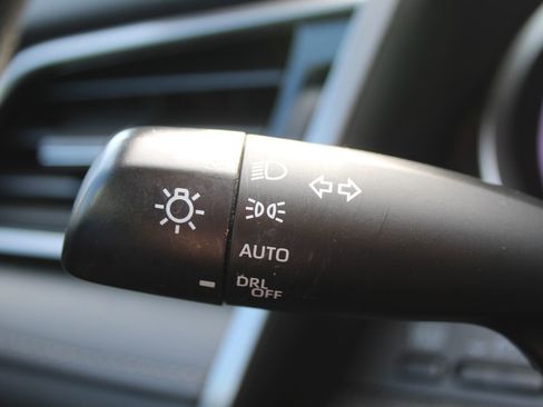 Used 2023 Toyota Camry LE image 27