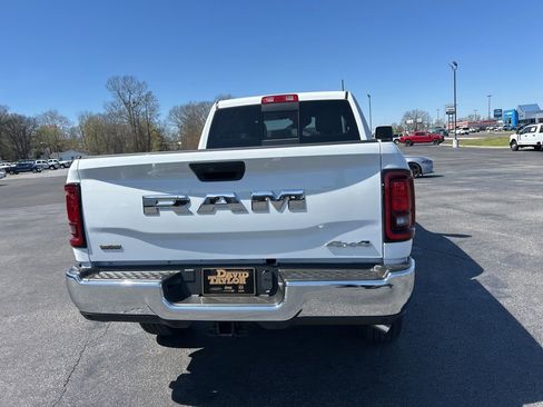 New 2026 RAM 2500 Tradesman AWD/4WD image 4