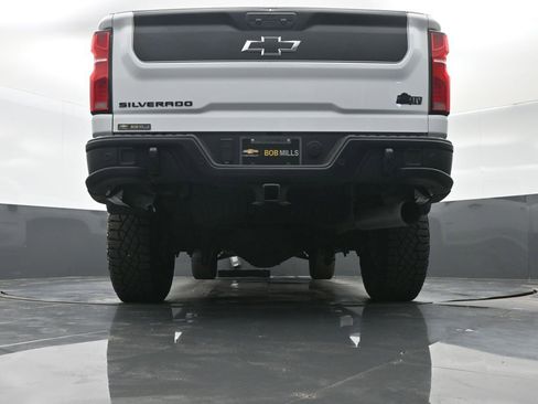 Used 2024 Chevrolet Silverado 2500 ZR2 w/ ZR2 Bison Edition AWD/4WD image 37
