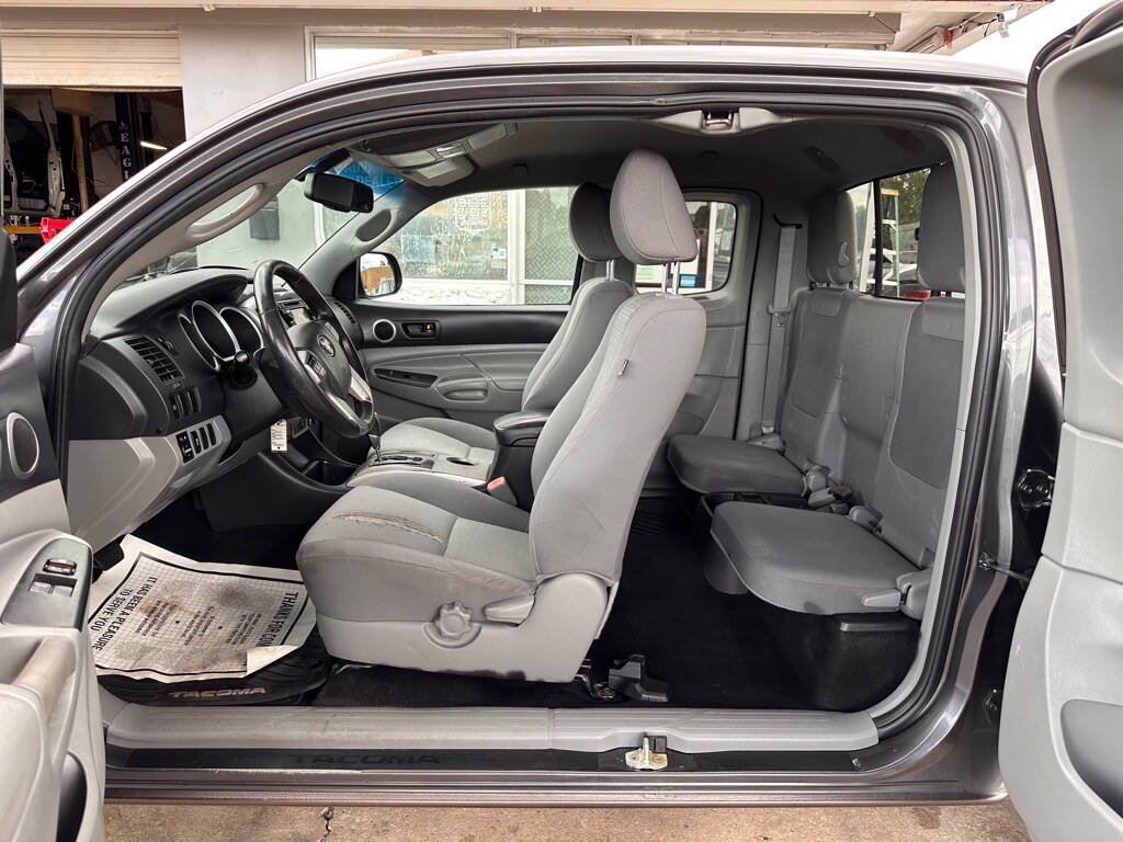 Used 2013 Toyota Tacoma PreRunner w/ SR5 Pkg RWD image 13