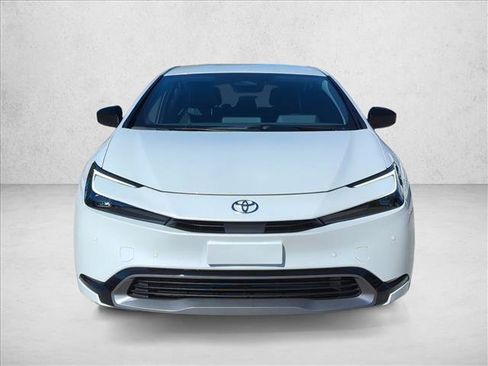 Certified 2025 Toyota Prius XLE image 2
