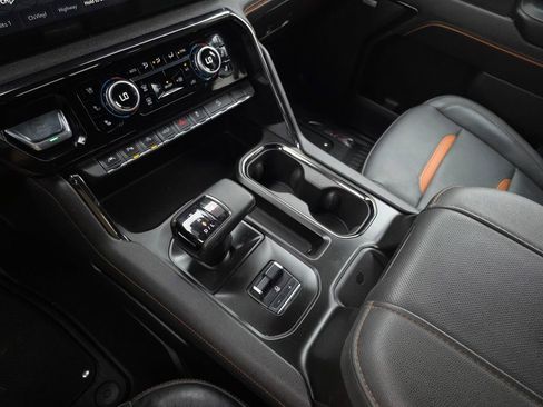 Used 2024 GMC Sierra 1500 AT4 w/ AT4 Premium Package image 20