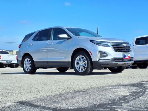 Used 2022 Chevrolet Equinox LT image 3