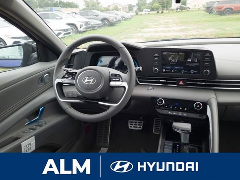 New 2025 Hyundai Elantra Sport image 17