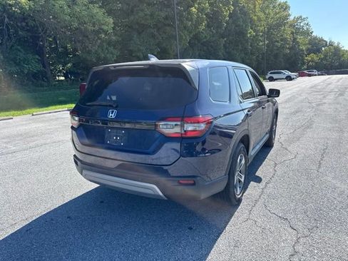 Used 2025 Honda Pilot EX-L image 6