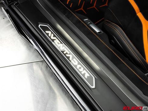 Used 2021 Lamborghini Aventador SVJ AWD/4WD image 52