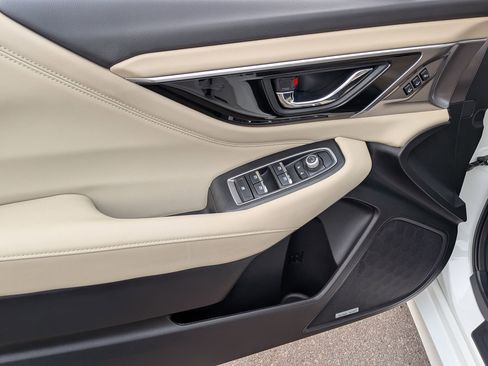 Certified 2025 Subaru Legacy Limited image 8