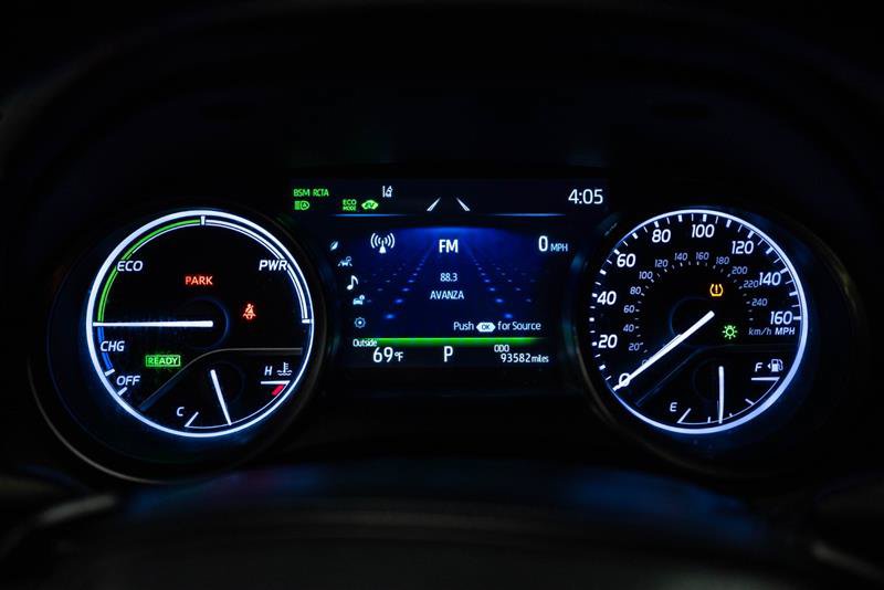 Used 2021 Toyota Camry XSE w/ Navigation Upgrade Package FWD image 16