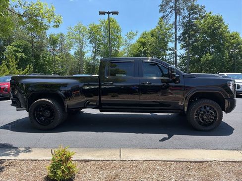 Used 2025 GMC Sierra 3500 Denali Ultimate AWD/4WD image 3