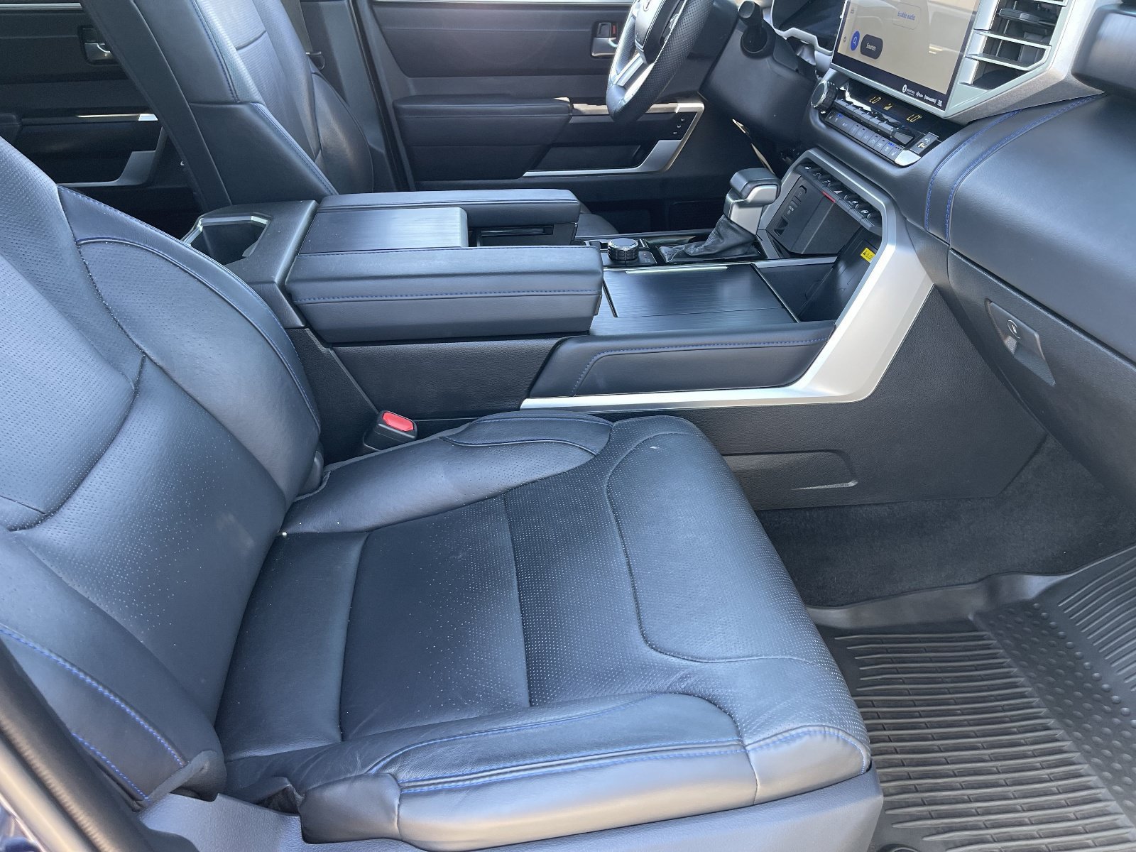 Used 2023 Toyota Tundra Platinum w/ Advanced Package AWD/4WD image 14