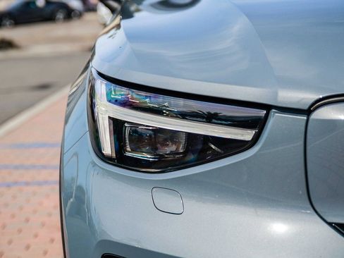 Used 2023 Volvo C40 P8 Recharge Ultimate w/ Protection Package Premier image 12