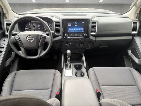 Used 2023 Nissan Frontier SV w/ Tow Package RWD image 20