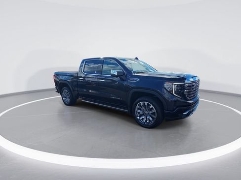 Used 2025 GMC Sierra 1500 Denali w/ Denali Reserve Package AWD/4WD image 2