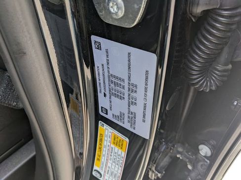 Used 2025 GMC Yukon Elevation w/ LPO, Elevation Black Package RWD image 38