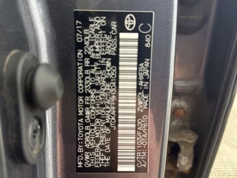 Used 2017 Toyota Prius Prime Plus w/ Carpet Mat Package FWD image 30